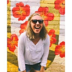 Meet your Posher, Kelsie